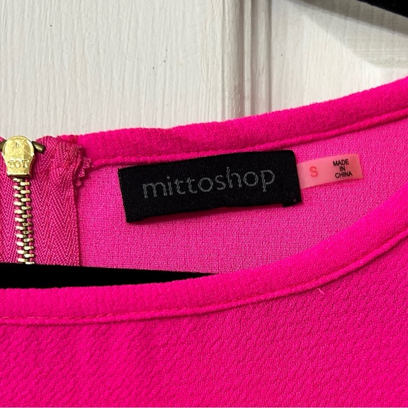 Mittoshop Hot Pink Shift Dress. Size Small. Zipper Back. Above the Knee. - Picture 3 of 3